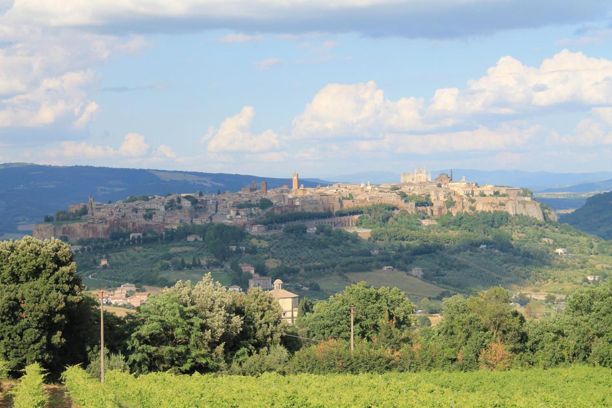 Agriturismo Borgo Pirolino ออร์เวียโต ภายนอก รูปภาพ